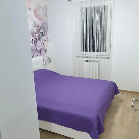 Sajra Apartamento *